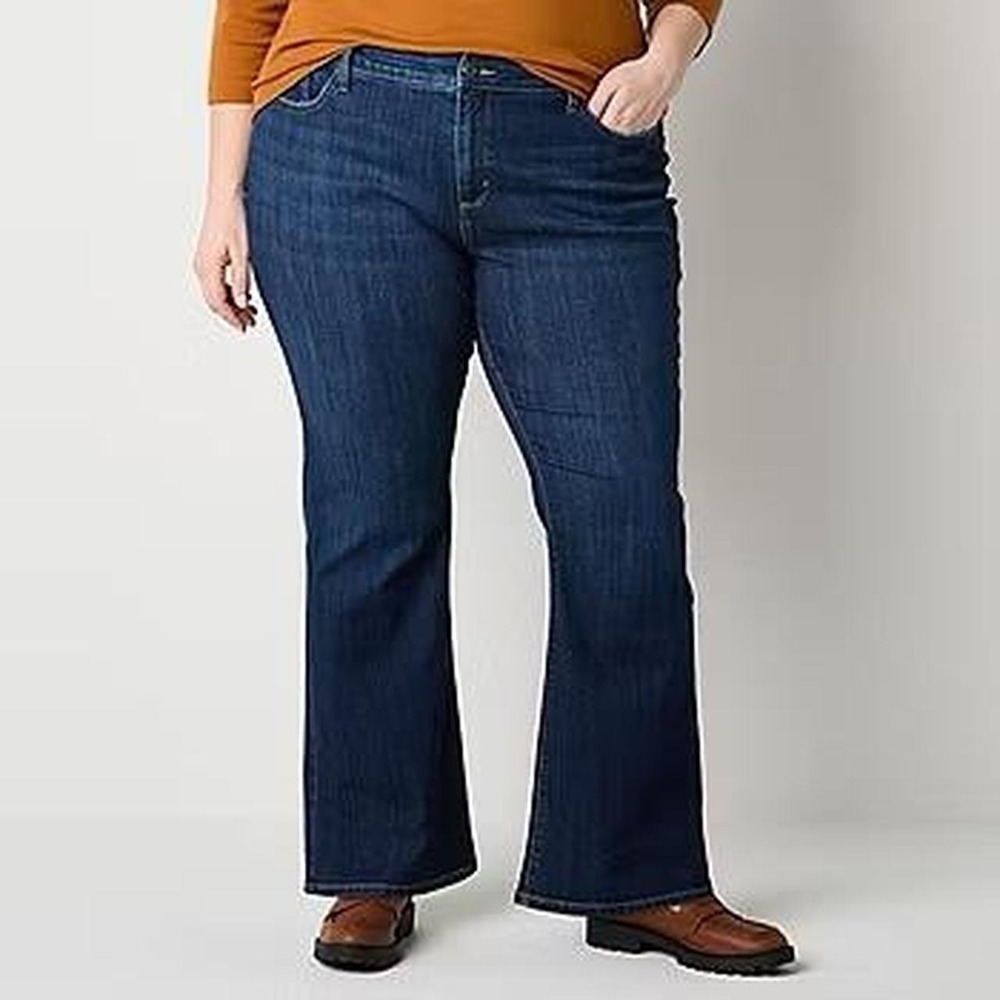 St. John's Bay Plus Size Curvy Fit Bootcut‎ Jeans size 14 short
